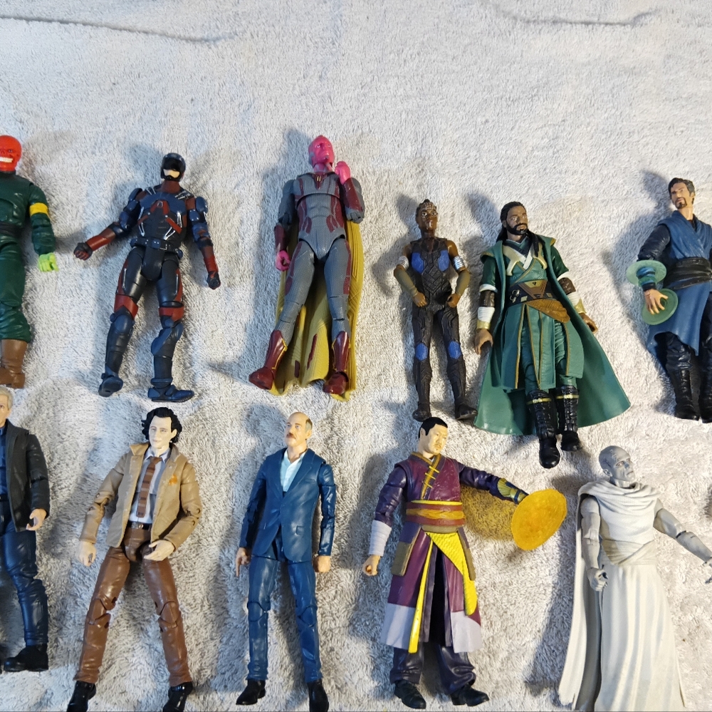 Marvel Legends Lot of 12 Figures – Doctor Strange, Loki, Vision & More (VG Condi